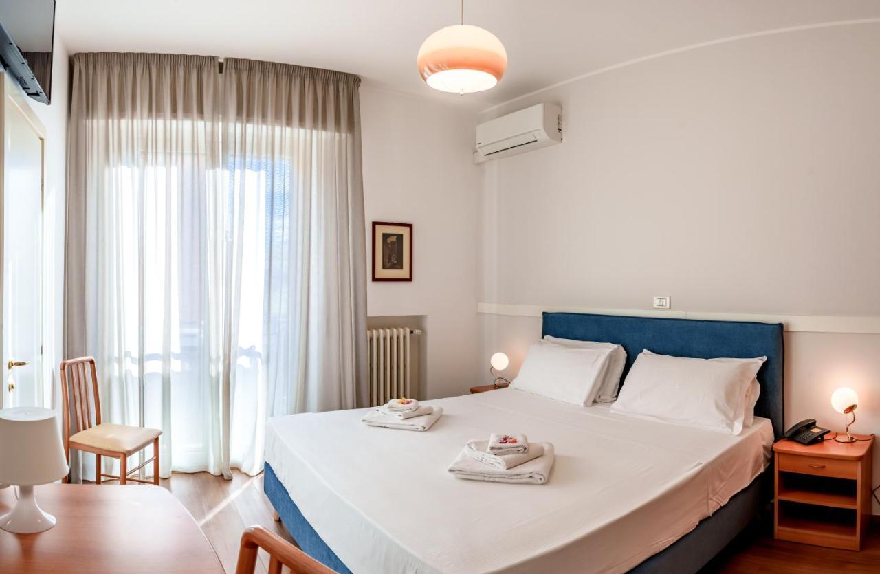 Hotel Tritone Senigallia Zewnętrze zdjęcie