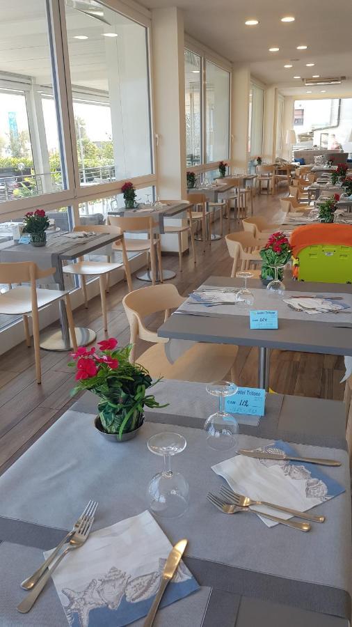Hotel Tritone Senigallia Zewnętrze zdjęcie