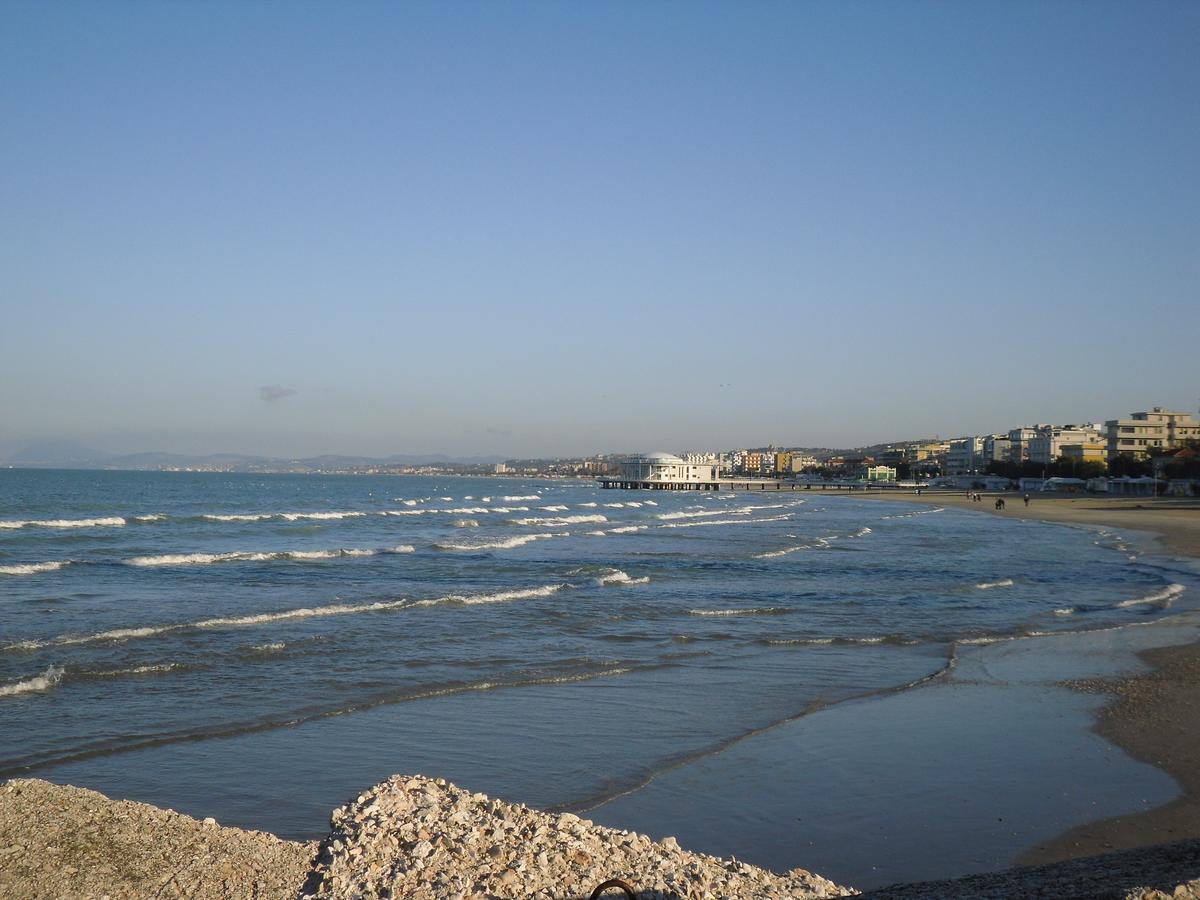 Hotel Tritone Senigallia Zewnętrze zdjęcie