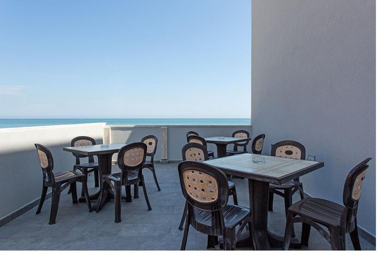 Hotel Tritone Senigallia Zewnętrze zdjęcie