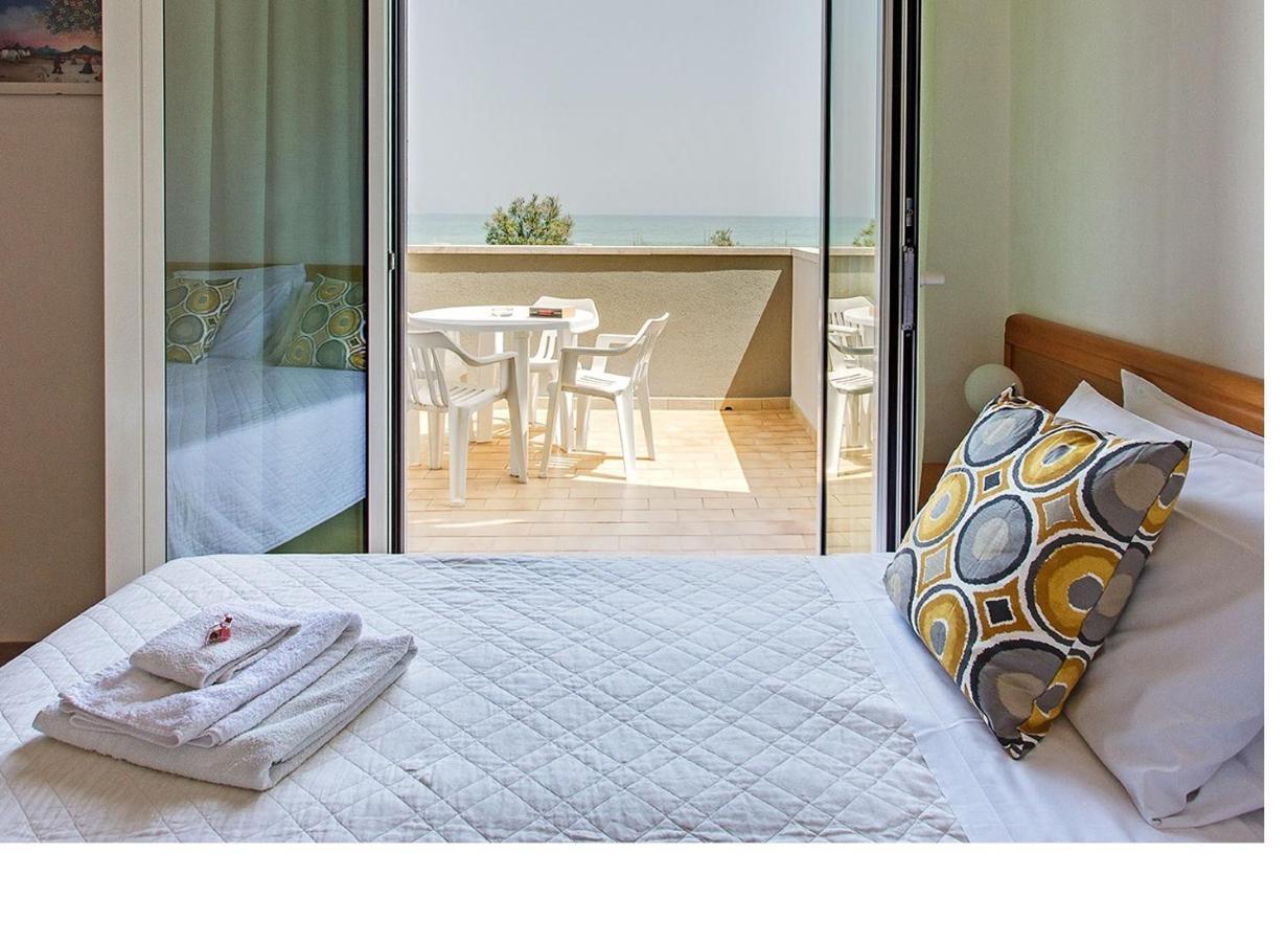 Hotel Tritone Senigallia Zewnętrze zdjęcie